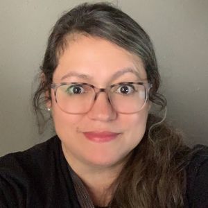 Meet your Posher, Elizabeth